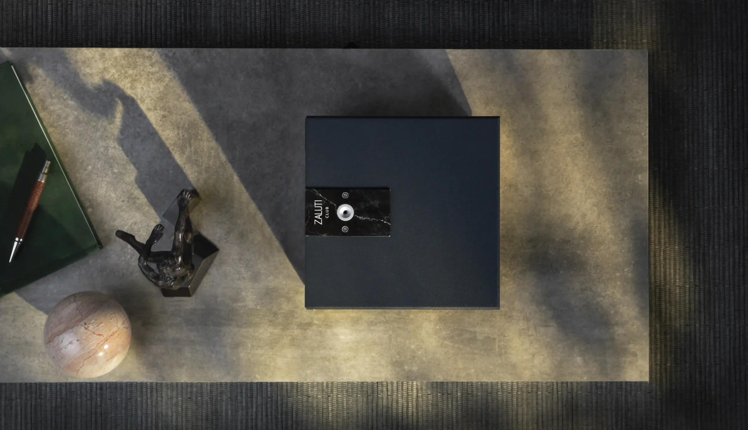 Club ant sfeer marmer zw bovenaf