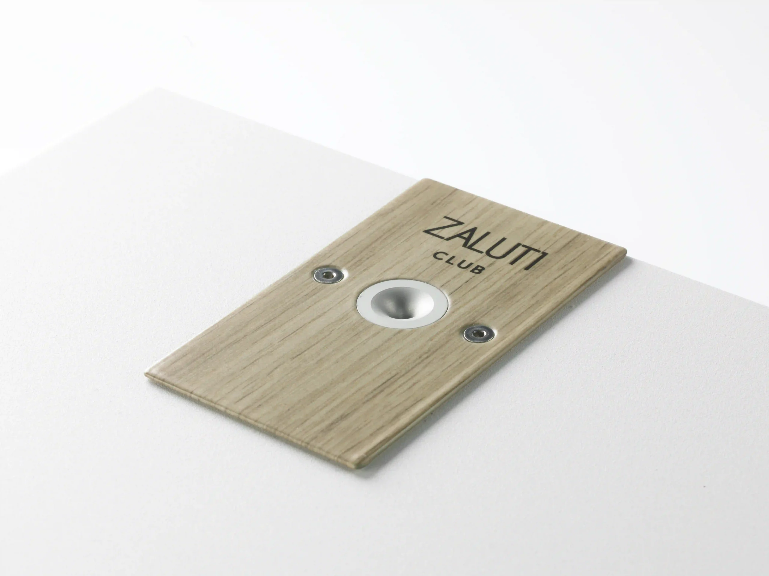 Clubwithoutdetailscaled