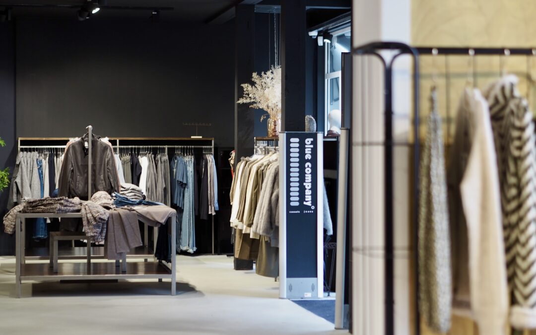 Scent Marketing in Fashion Store Blue Company